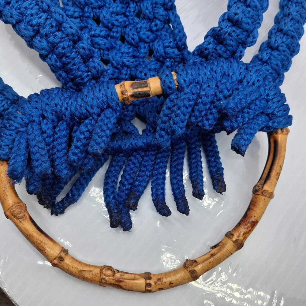 VTG 1970s Frog Macrame Blue Towel Holder Wall Hanging Rack Wood MCM Retro 20